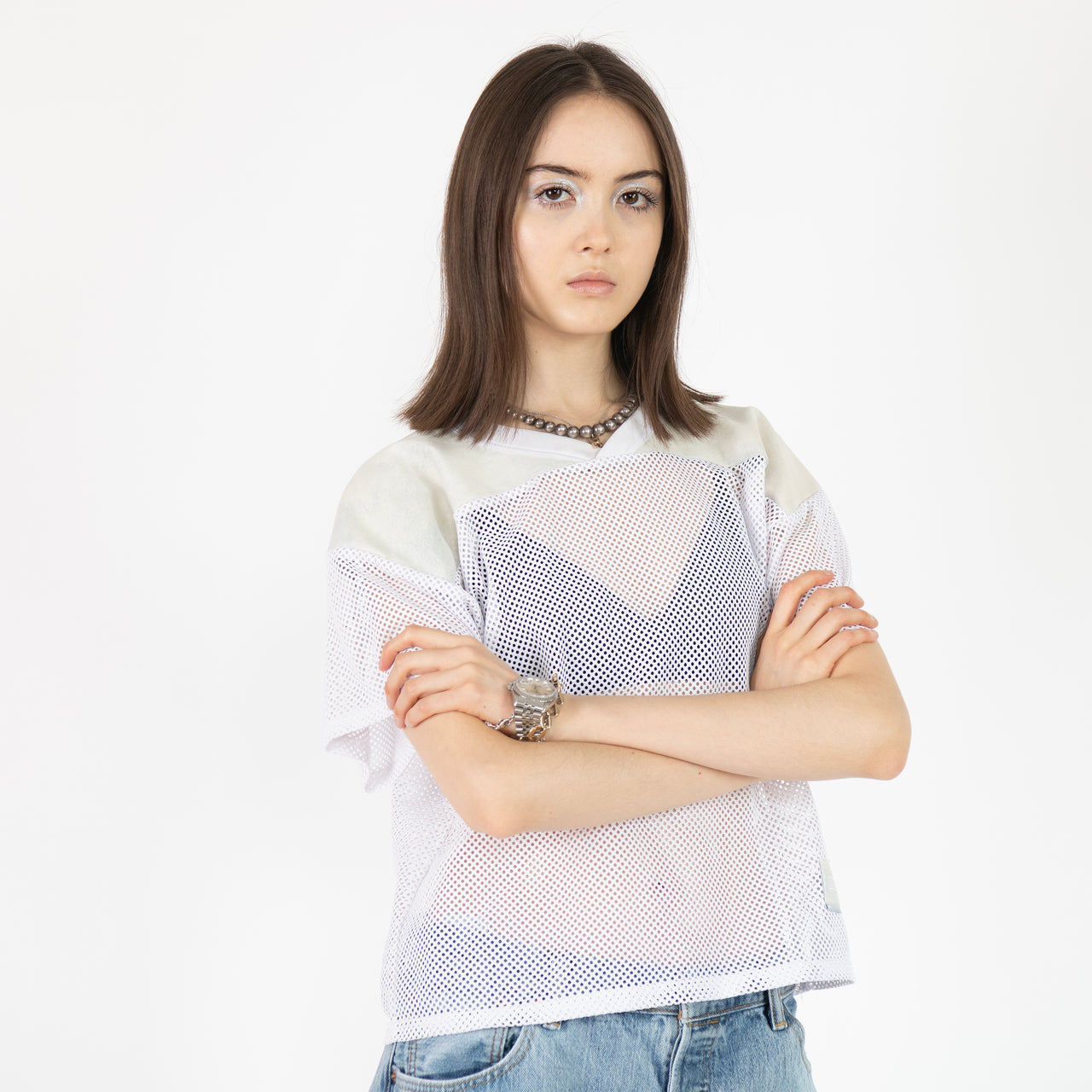 white mesh jersey-tee with bleached denim shoulder